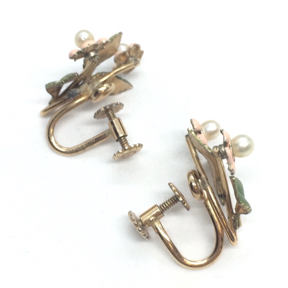 !!SOLD!! VINTAGE KREMENTZ DAUX PEARL PAINTED FLOWER SCREWBACK EARRINGS - Picture 8 of 15